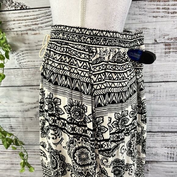 L.A. Harts Skirt size Small Black White Paisley Retro Flowers Hippie Midi Boho - Picture 9 of 13